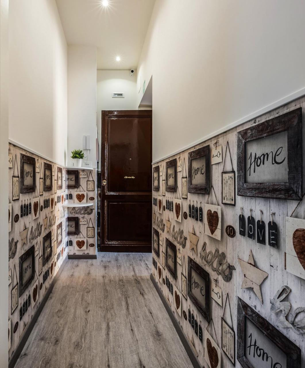 Lele Rooms San Lorenzo Рим Екстер'єр фото